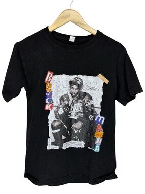 Kobe Bryant vintage Black Graphic Crewneck T-Shirt featuring Black Mamba Design